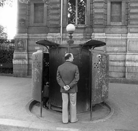 Paris Pissoir